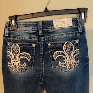 Gorgeous Miss Me Los Angeles Midrise Boot Jeans Embellished Pockets 32” Inseam